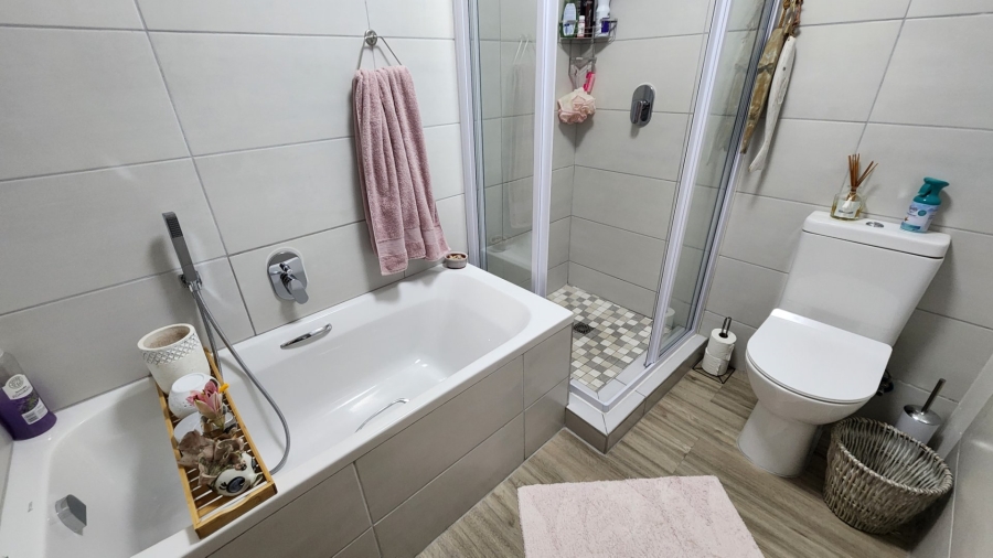 2 Bedroom Property for Sale in Mossel Bay Central Western Cape